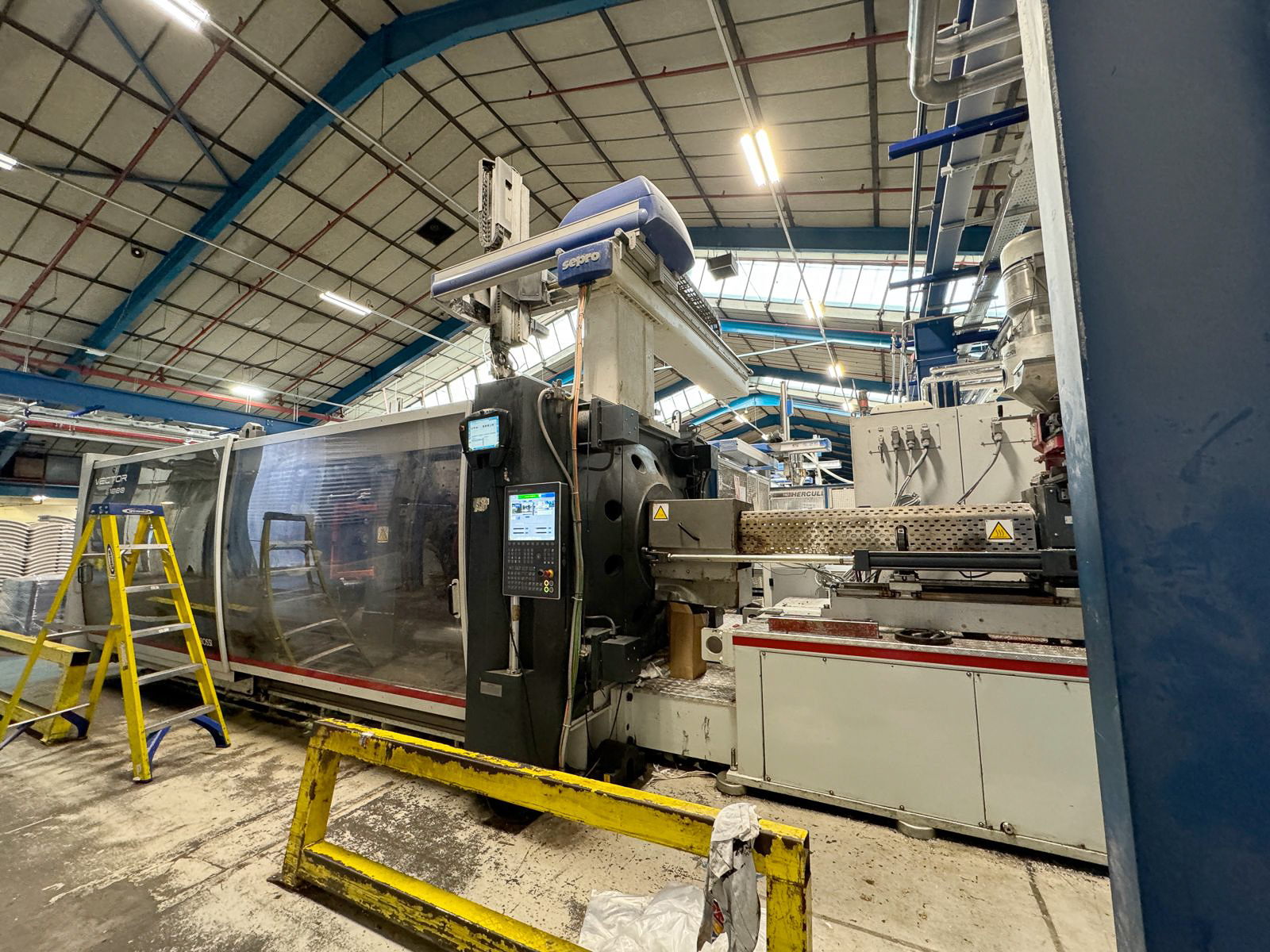NEGRI BOSSI VECTOR V1000  H 8400 1000t injection molding machine (2015) id11127